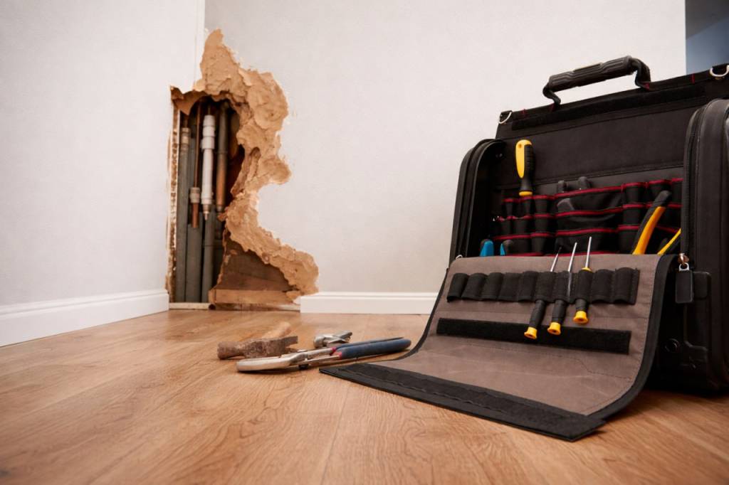 Техническое обслуживание помещений: профессиональные услуги хаус-мастера