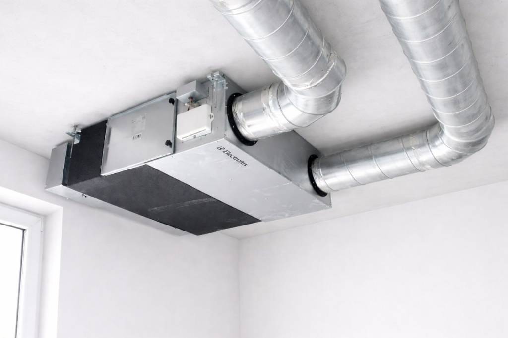 Техническое обслуживание приточной вентиляции в офисном здании