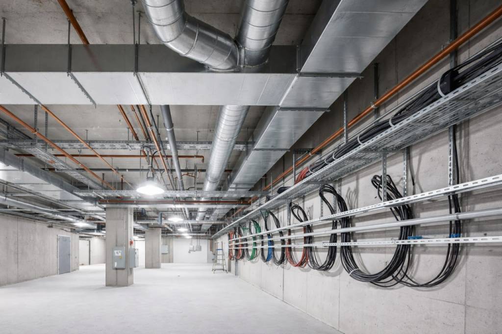 обслуживание и ремонт инженерного оборудования